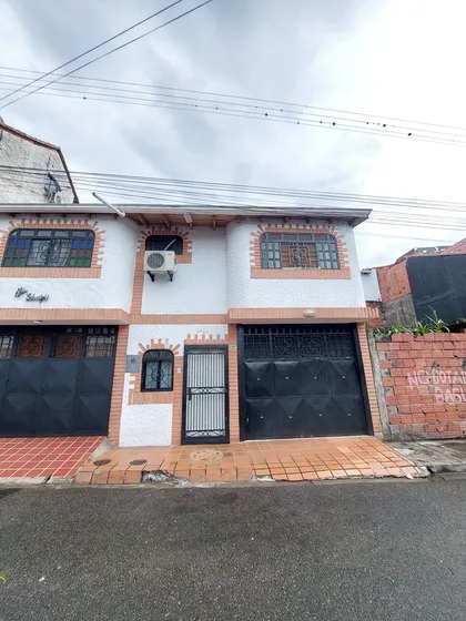 Ventacasa A Pie De Calle-  Pueblo Nuevo - San Cristóbal