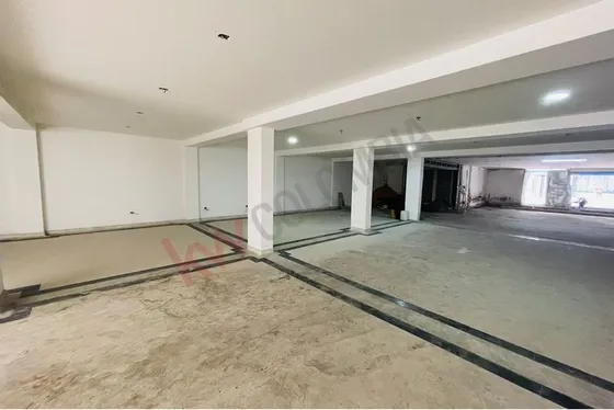 Espacioso Local Comercial En Venta En El Norte De Bogotá (12631).