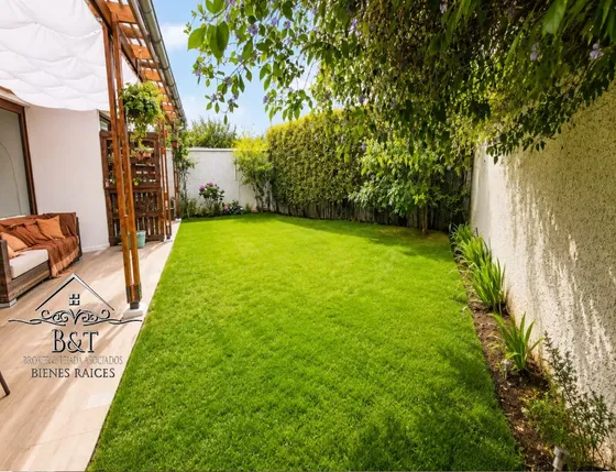 Exclusiva Casa En Lomas De Montemar | Moderna Impecable