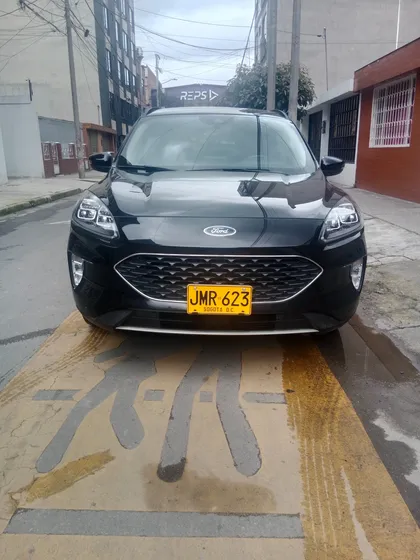 Ford Escape Titaniumhev2.5at2020