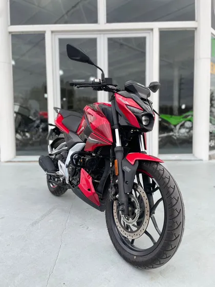 Bajaj Rouser N250 Como Nueva!!
