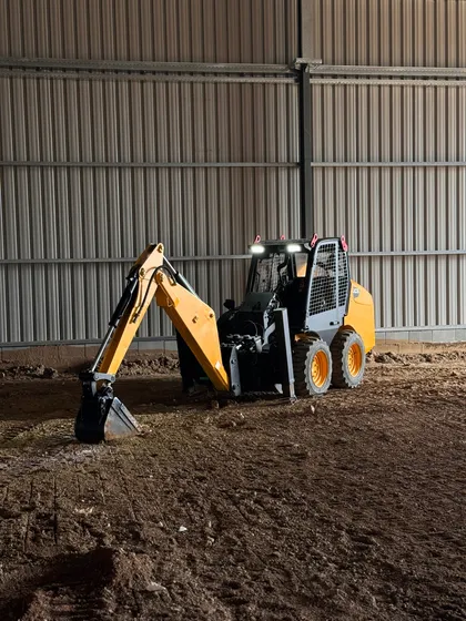 Se Vende Mini Cargador Jcb  Equipo Completo: Tacho Frontal