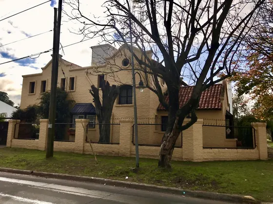 Casa 5 Dormitorios Venta En Don Torcuato