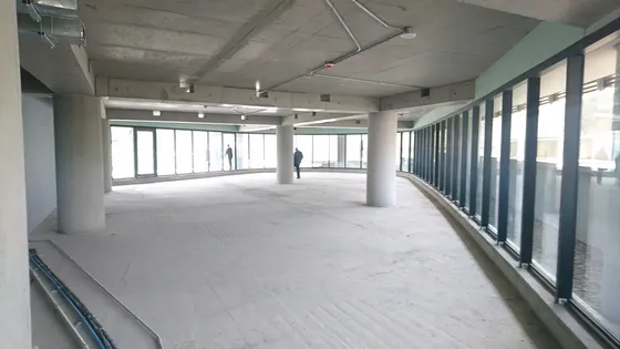Oficina Para Habilitar Con Terraza En Vitacura Norte