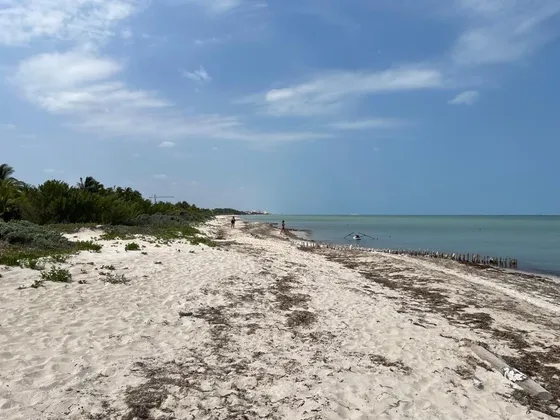 Terreno I Lote En Venta En Mérida, Playa Chicxulub, 4ta Fila, Entrega Inmediata.