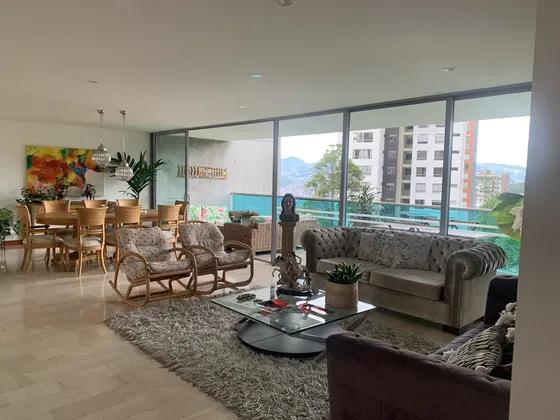 Venta Exclusivo Apartamento La Calera, Poblado, Medellin.