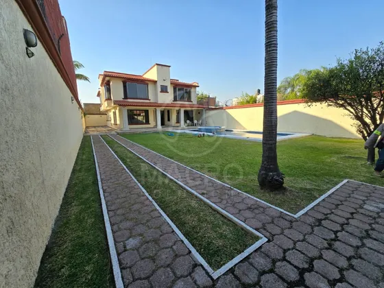 Casa En Venta En Brisas De Cuautla