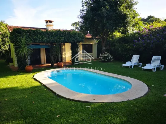 Venta Casa Cuatro Dormitorios Punta Del Este Con Piscina