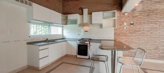 Venta - Casa De 1 Dormitorio. Ruta 11, Oliveros.