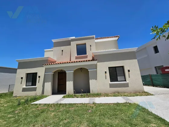 Casa 6 Ambientes En Venta - Barrio Cerrado San Pablo  - Pilar - Financiación  Propia!