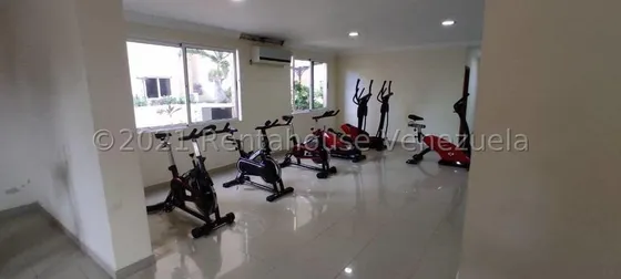  *al/tu  Nuevo Hogar Espera! /apartamento  En Venta. Zona Este Barquisimeto  Lara, Venezuela /arnaldo  López/ #  25-13706 / 3 D/  4 B/ 196 M² 
