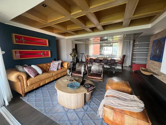 Se Vende Apartamento En Loma De Los Bernal Parte Baja