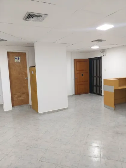 Se Alquila Oficina C.c Europa Av. Las Delicias-maracay