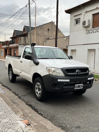 Toyota Hilux Pick-up 2.5 Dx Cab Simple 4x4 (2009)