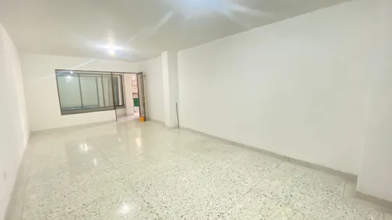 Local En Arriendo En Villa Country. Cod A792602