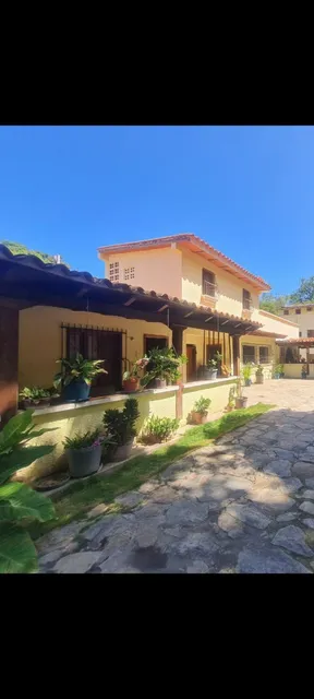 Choroni Venta De Una Posada En El Corazón Del Pueblo Y Con El Rio A Sus Pies, Hermoso Lugar Para Descansar En Tu Propio Negocio.