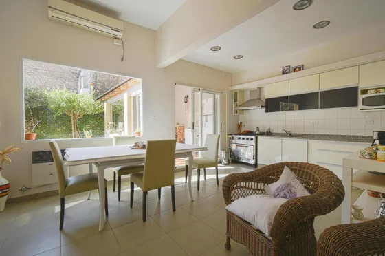 Venta Ph 3 Ambientes C/ Patio, Quincho, Parrilla  Y Terraza En Valentin Alsina.