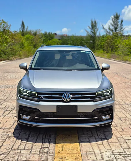 Volkswagen Tiguan 1.4 R-line