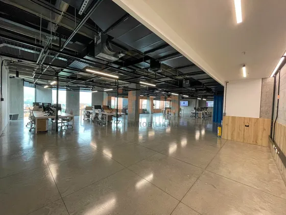 Oficinas En Arriendo Poblado 643-8028726