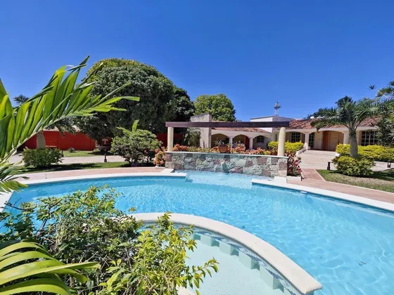Casa En Venta Merida, Santa Rita Cholul, Entrega Inmediata.