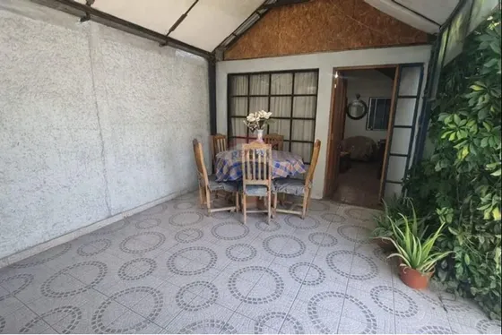 Casa Amplia Y Cómoda En Maipú