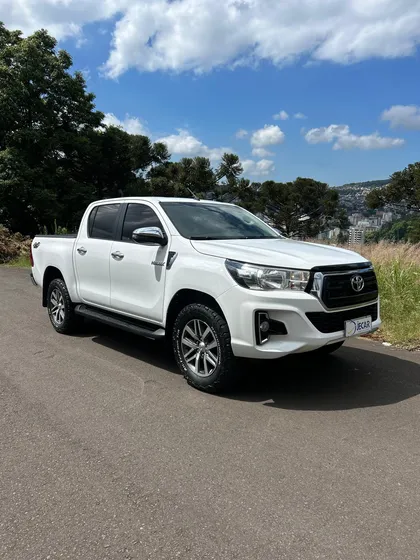 Toyota Hilux 2.8 Tdi Srv Cab. Dupla 4x4 Aut. 4p