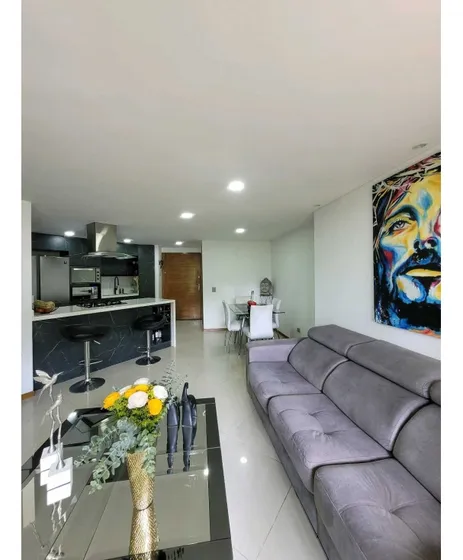 Apartamento En Sabaneta Sector Las Lomitas
