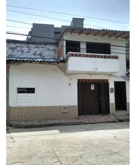 Casa En Venta Con Dos Pisos Independientes En Cisneros Antioquia
