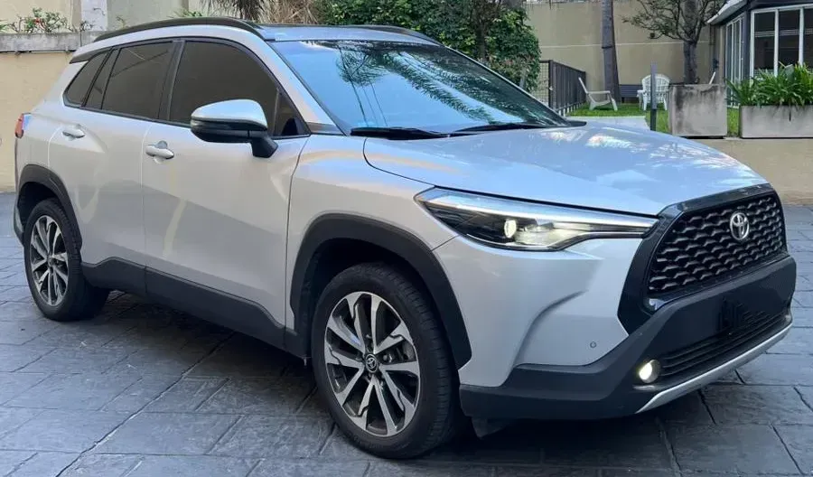 Toyota Corolla Cross XEI