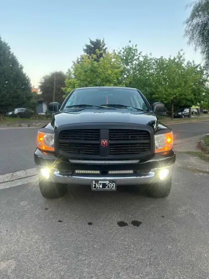 Dodge Ram 5.9 2500 I D/cab 4x4