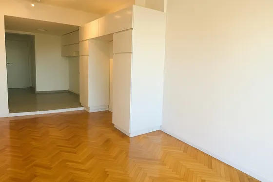 Espacio Doble Con Entradas Separadas | Consultorios, Showroom U Oficinas | Recoleta Con Cochera Y Seguridad 24 Hs