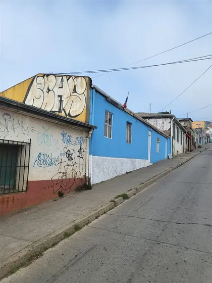 Casa En Venta De 3 Dorm. Cerro Yungay-valparaíso