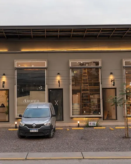 Local Comercial Premium En Venta. Excelente Ubicación En Yerba Buena. Alta Renta!!!