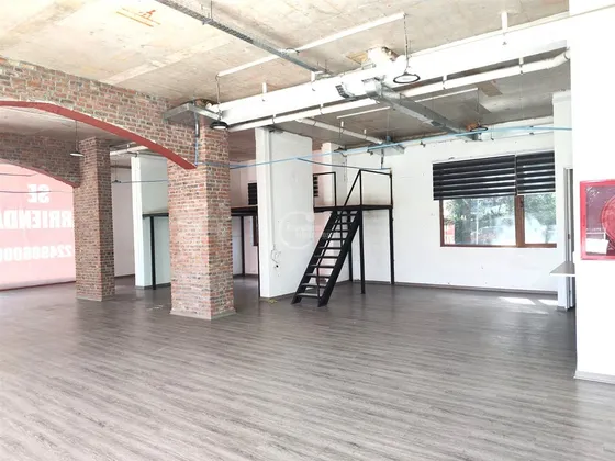 Local Comercial En Arriendo En Vitacura
