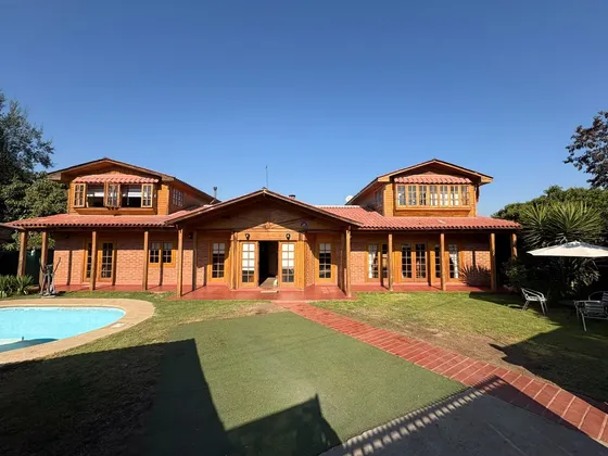 Gran Casa En Olmué