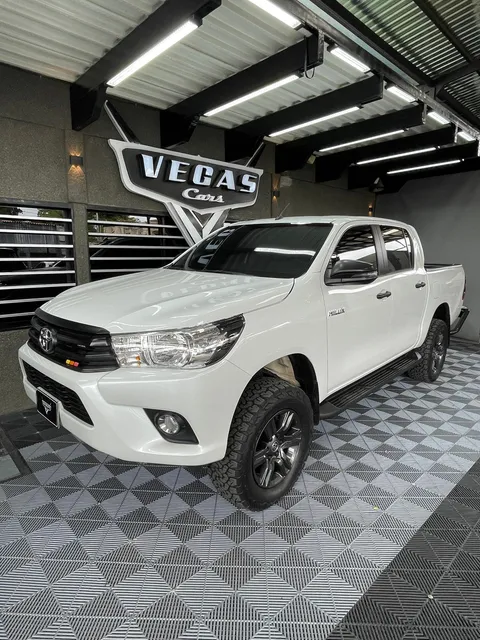Toyota Hilux 4x4