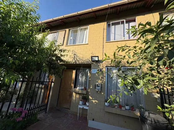 Casa En Conjunto Habitacional El Gomero, Isla De Maipo