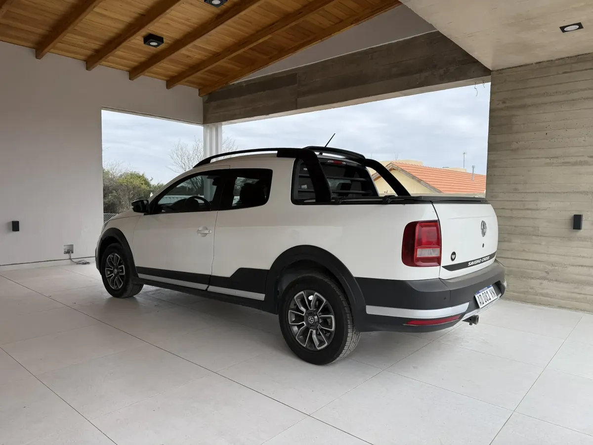 Volkswagen Saveiro 1.6 Cross Gp Cd 110cv Pack High544845502025584646