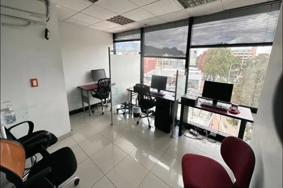Oficina En Venta En San Patricio-usaquén. Cod V6944