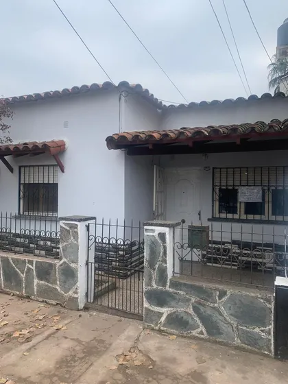 Venta Casa Multifamiliar Buen Estado Sin Expensas Trujui Moreno