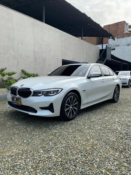 Bmw 330e 2.0 330e Iperformance Premium