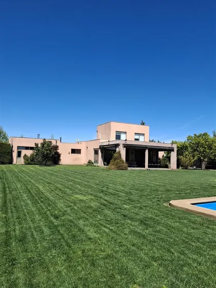 Casa En Condominio Venta De 4 Dorm. En Talca