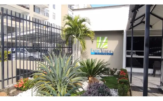 Apto En Venta  Al Sur Cali Bochalema Cr Entre Verdes 