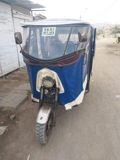 En Venta Mototaxi 3 Pasajeros / Carga