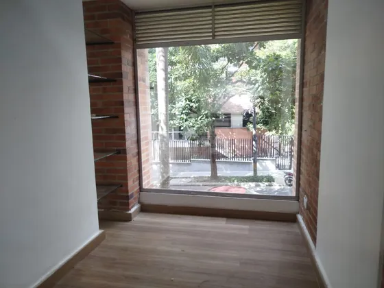 Local Comercial En Arriendo, El Poblado