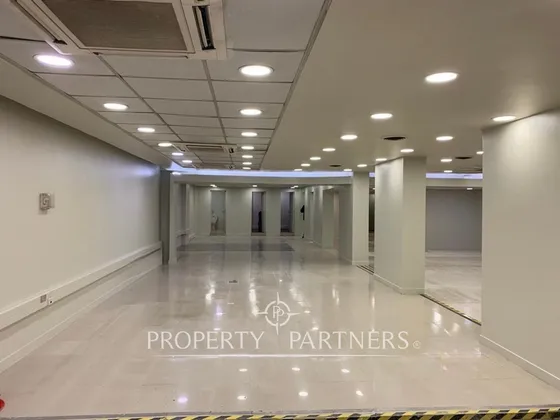 En Venta Céntrico Edificio De Tres Pisos.