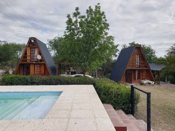 Complejo De Cabañas En Venta - La Falda