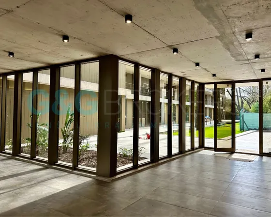 Oficina A Estrenar En Parque Leloir