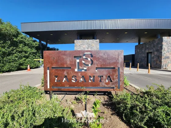 Parcela En Venta Cond La Santa Colina