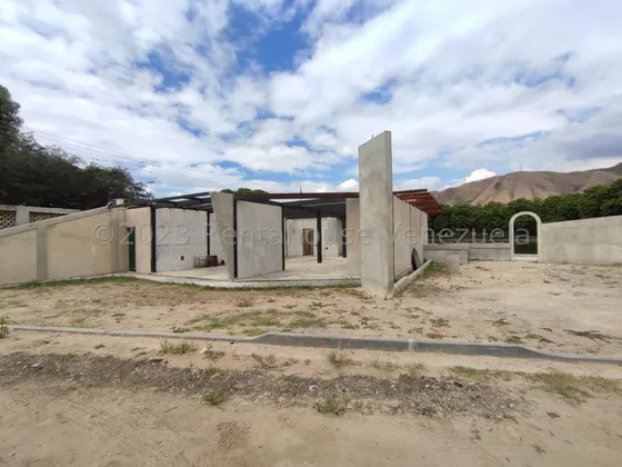 Fondo Comercio Bienhechurias En Venta Punto Comercial En Las Delicias Abrir Negocio Con Vista Al Lago Negociable Estef 23-21459